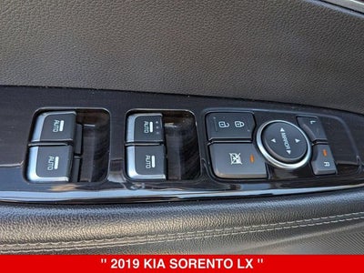 2019 Kia Sorento LX