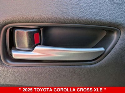 2025 Toyota Corolla Cross XLE