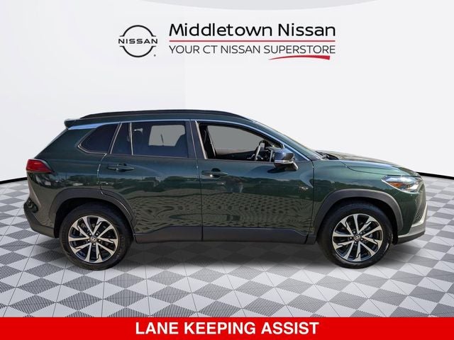 2025 Toyota Corolla Cross XLE
