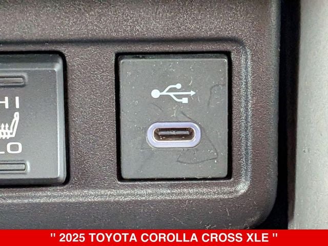 2025 Toyota Corolla Cross XLE