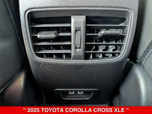 2025 Toyota Corolla Cross XLE
