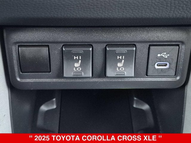 2025 Toyota Corolla Cross XLE