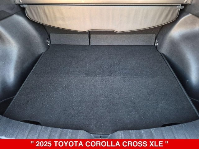 2025 Toyota Corolla Cross XLE