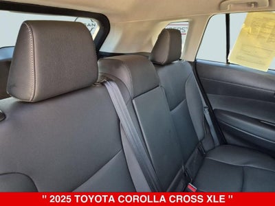 2025 Toyota Corolla Cross XLE