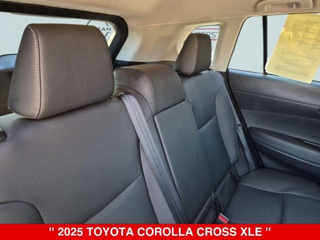 2025 Toyota Corolla Cross XLE