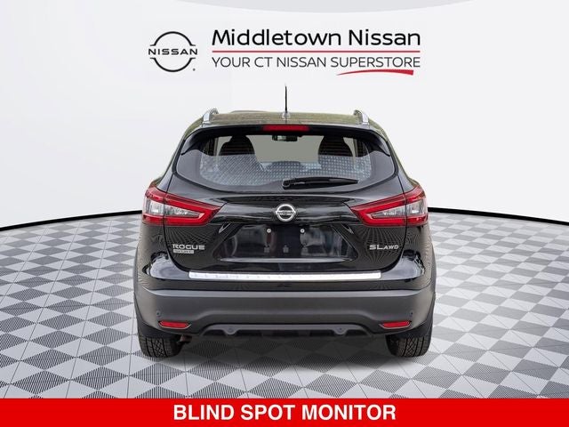 2022 Nissan Rogue Sport SL