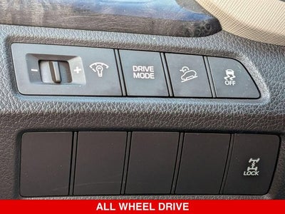 2017 Hyundai Santa Fe SE