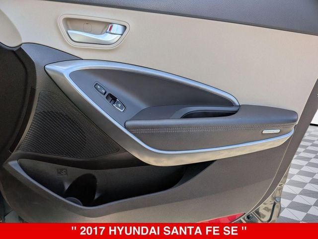 2017 Hyundai Santa Fe SE