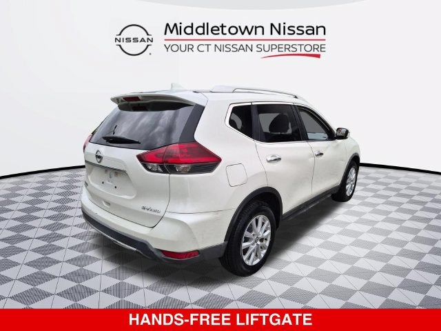 2018 Nissan Rogue SV