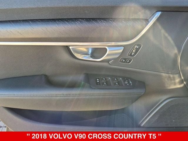 2018 Volvo V90 Cross Country T5