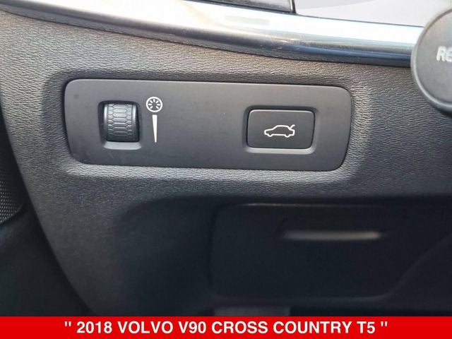 2018 Volvo V90 Cross Country T5